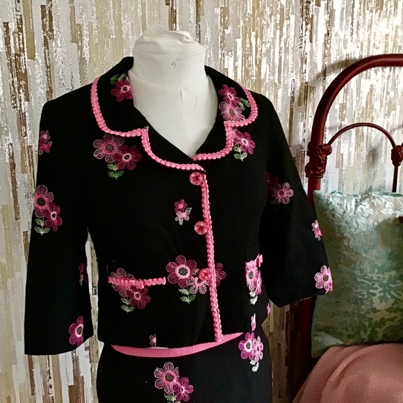 Cynthia Steffe Pink Flower Suit - Picture 8 of 8